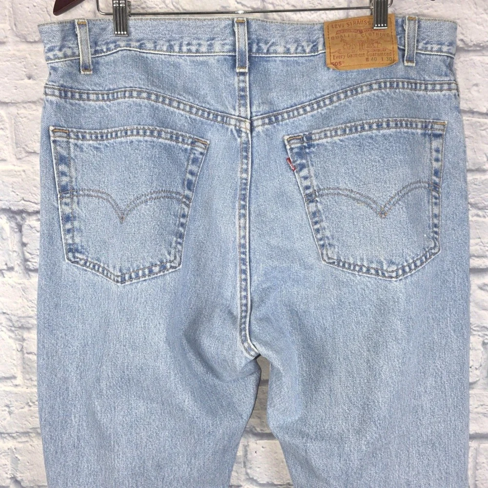Vintage Levis 505 Regular Fit Straight Leg Jeans Light Wash Made‎ in USA 38x30